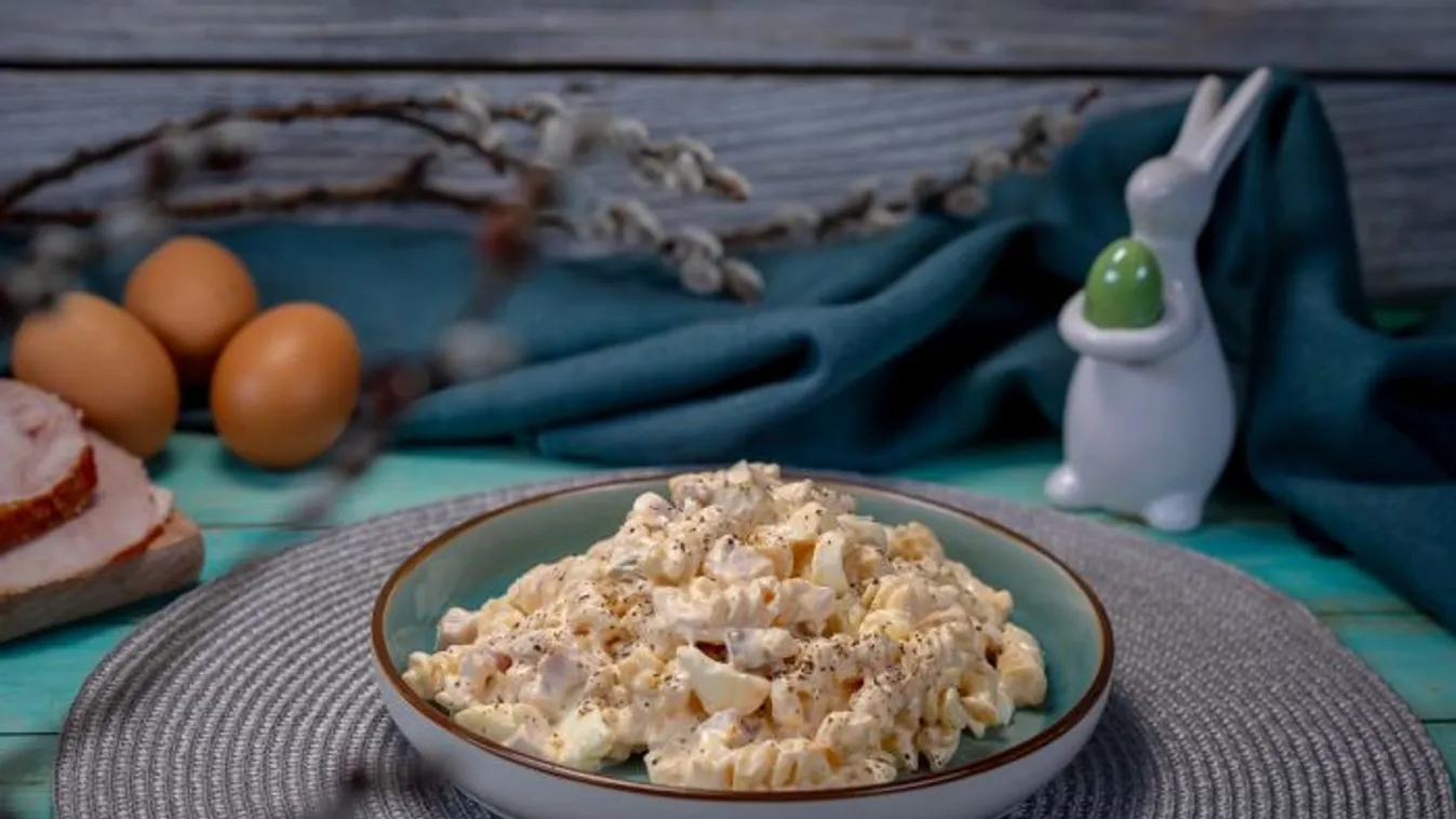 Sonkás-tojásos tésztasaláta recept