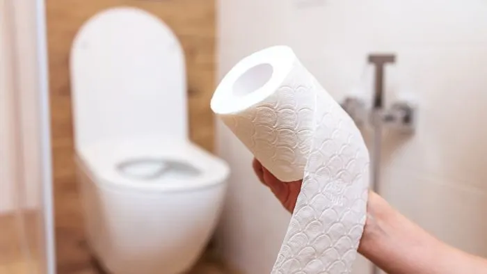 Ezért nem mindegy, hogyan akasztod fel a WC-papírt