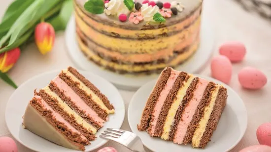 A nagyi receptje ünnepi köntösben: így készül a Lajcsi-szelet-torta
