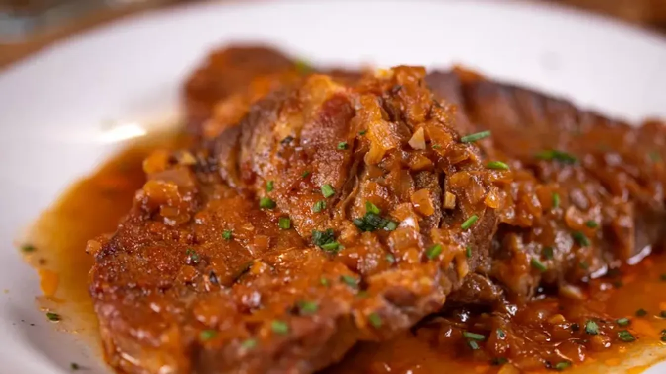 Így lesz igazán omlós és puha a sertéstarja, különleges alapanyag teszi porhanyóssá