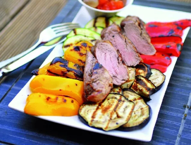 Sertésszűz grillezett zöldségekkel