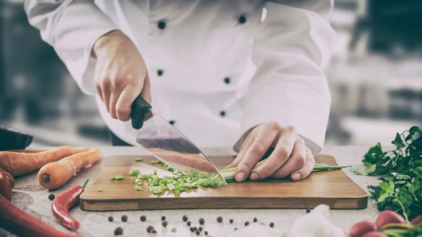 Kitálalt a séf, aki három pápának is főzött – Meglepő kedvencek a Vatikán konyhájából