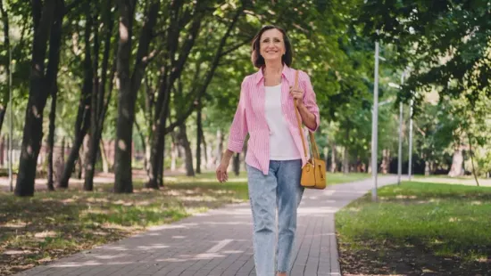 Ennyi lépés csökkenti a demencia kockázatát, íme a szakértői vélemény
