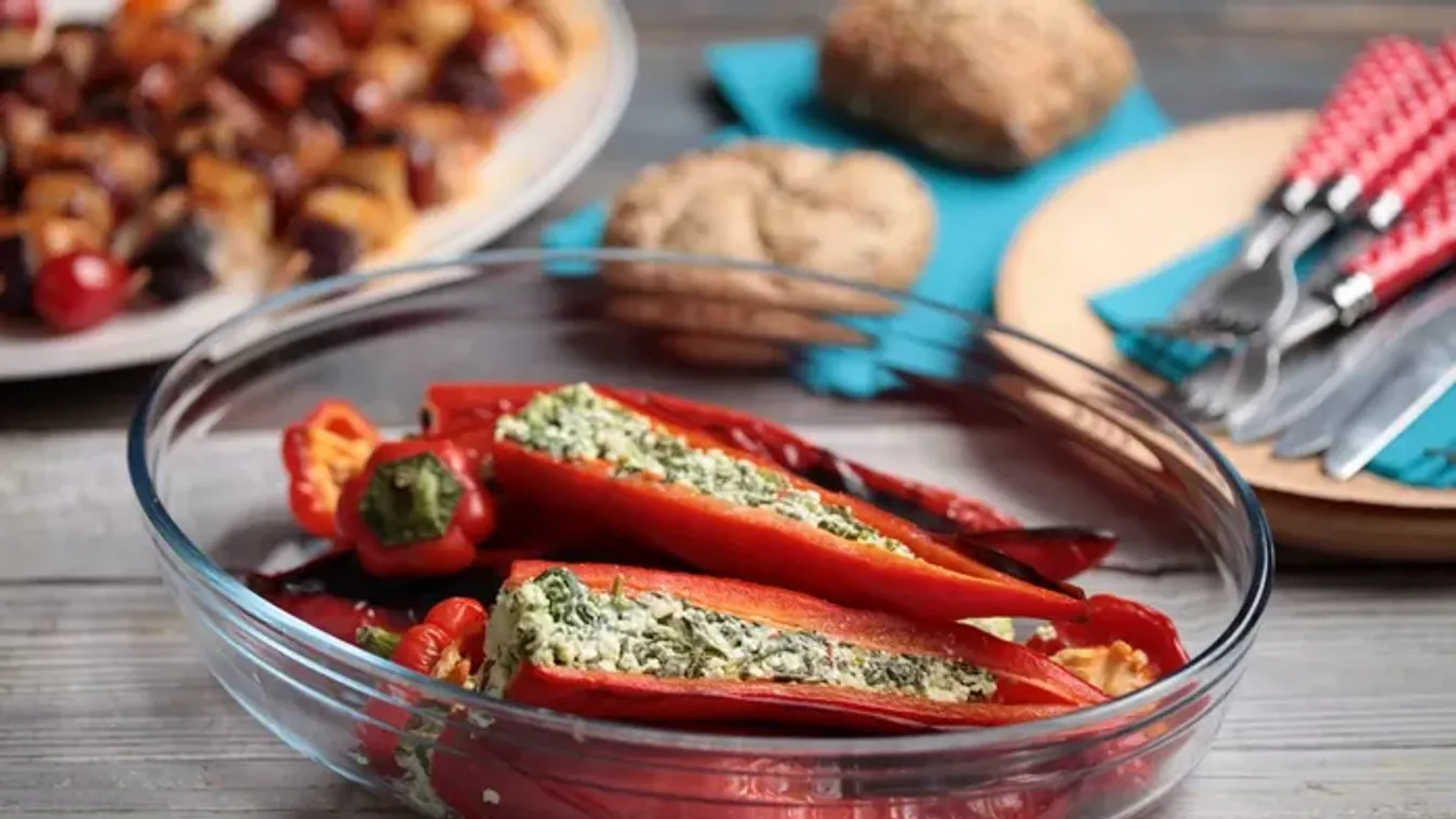 Spenótos túróval töltött paprika  recept