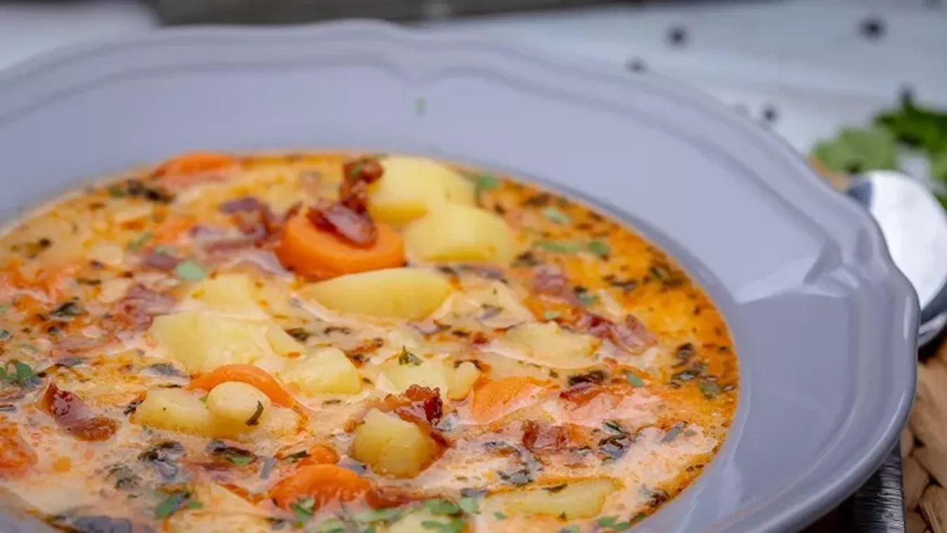 Kiadós és finom, a tárkonyos burgonyaleves szuper vasárnapi ebéd