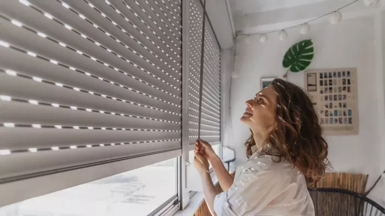 Hűs lakás, kevesebb villanyszámla: így spórolhatunk a rezsin a kánikulában is