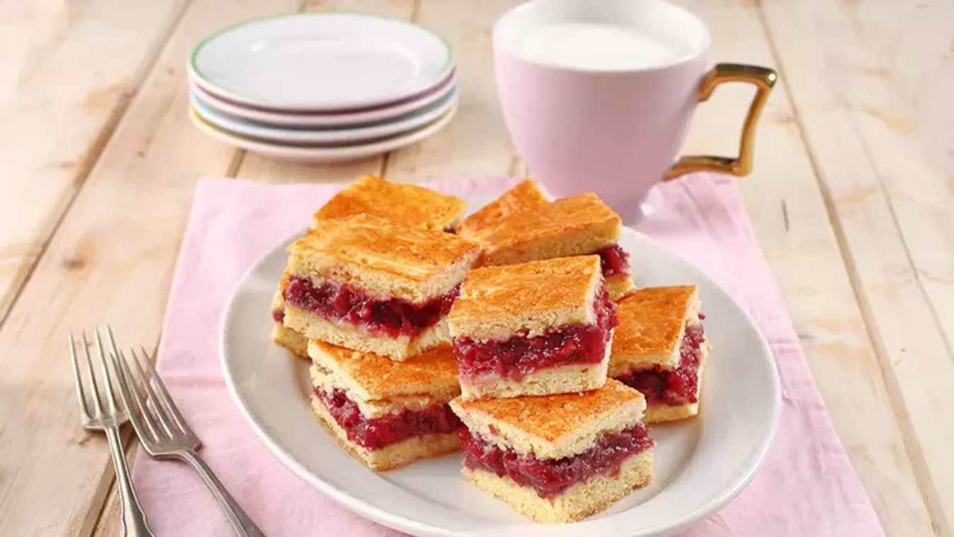 Omlós cseresznyés-vaníliás pite  recept