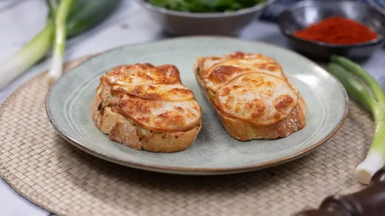 Pillanatok alatt kész a melegszendvics air fryerben, házi krémmel lesz még finomabb