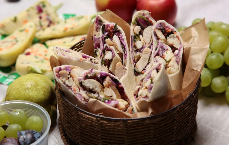 Csirkés tortilla sajtkrémes zöldségekkel