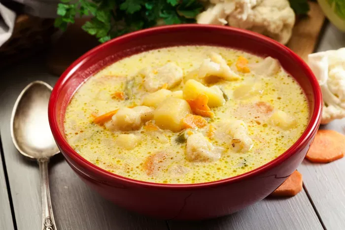 Tejfölös karfiolleves recept