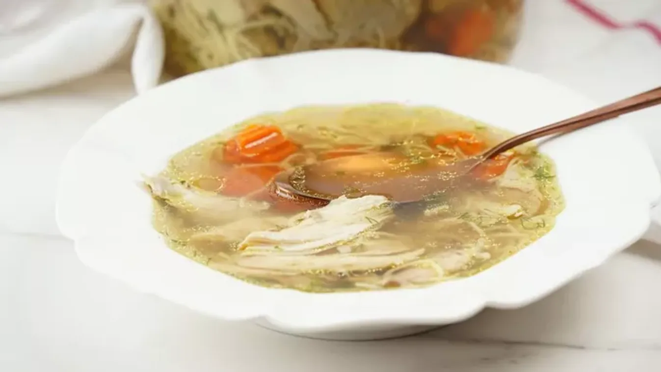 Mára megfeledkeztünk róla, pedig ez adta a nagyi húslevesének esszenciáját