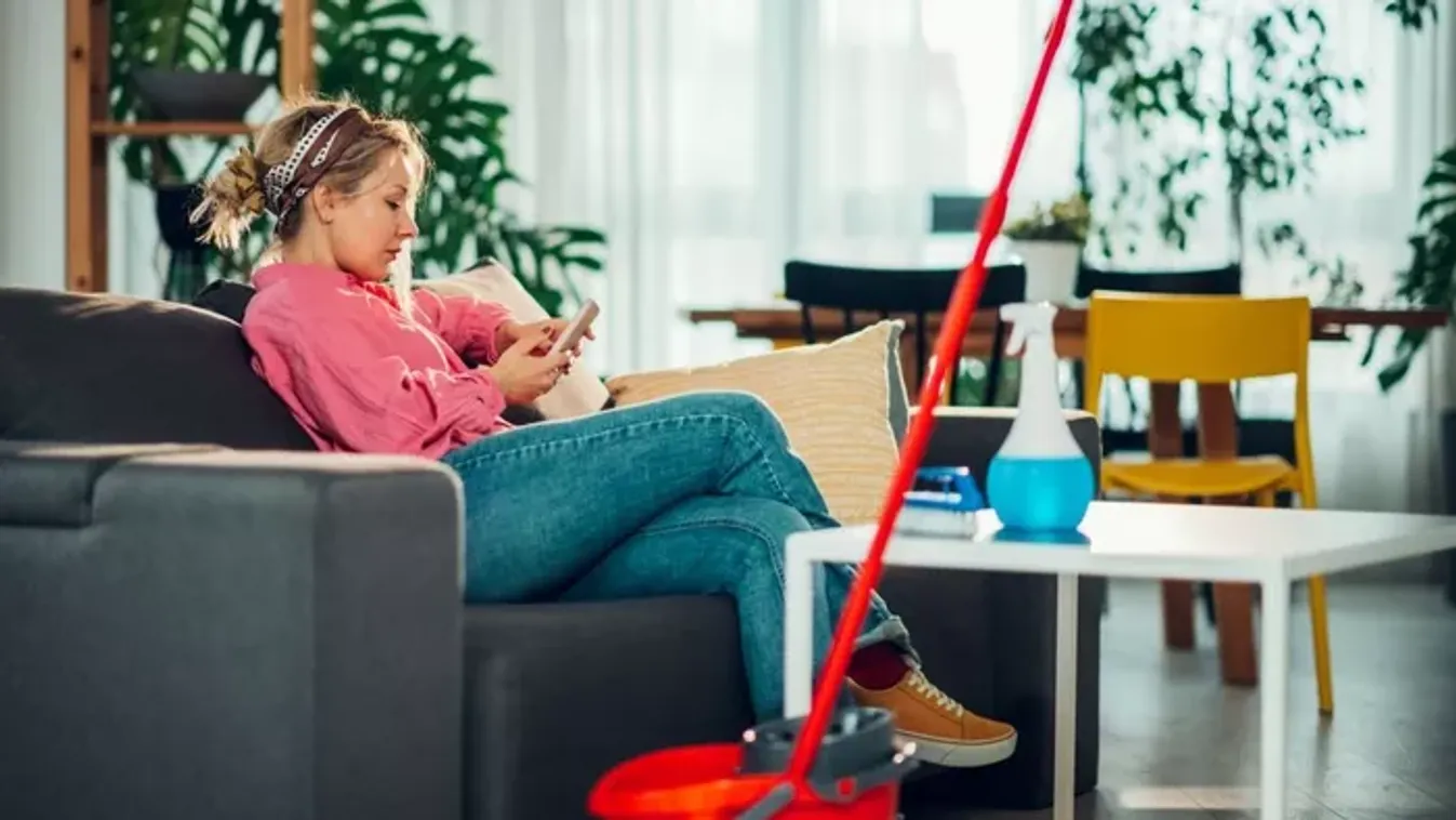 A pszichológus elárulta: ezért halogatják sokan a házimunkát