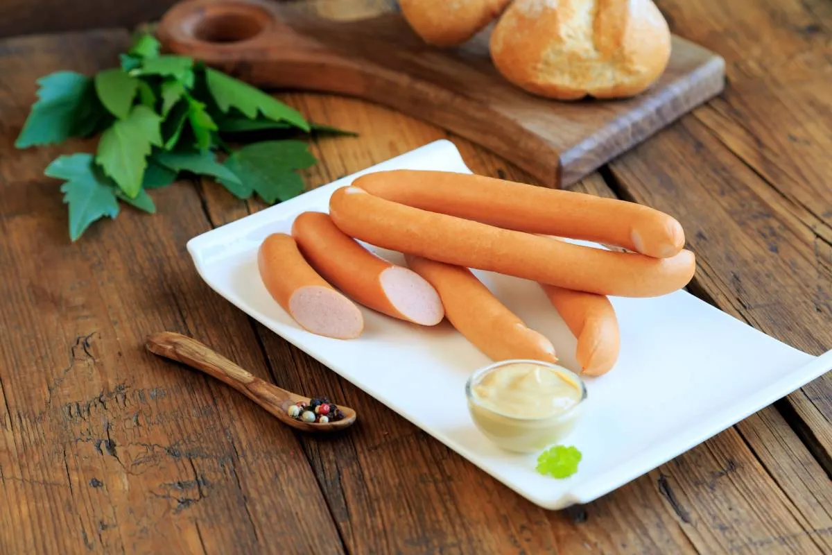 A frankfurti leves nevében a jelző a virslilre utal,