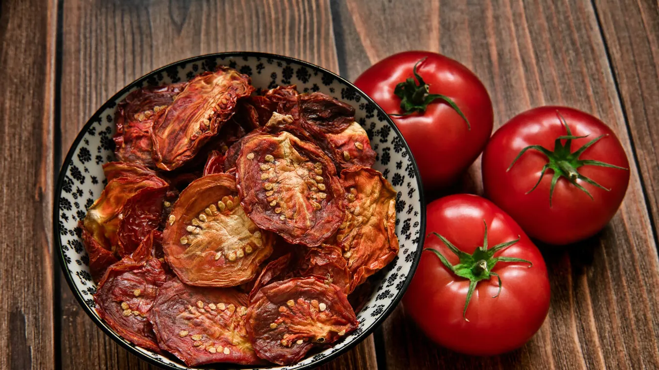 Napon vagy sütőben: így készül a tökéletes aszalt paradicsom