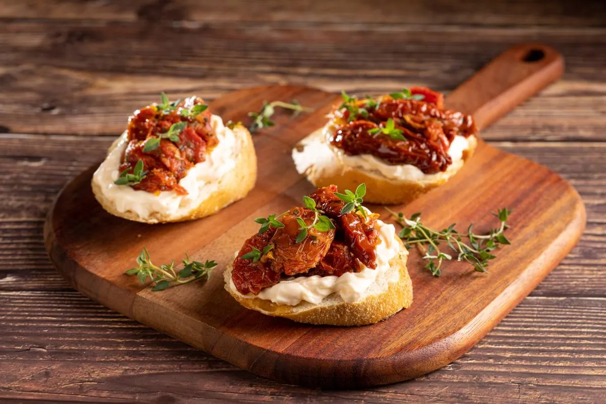 Egyszerű, mégis nagyon finom az szárított paradicsomos szendvics