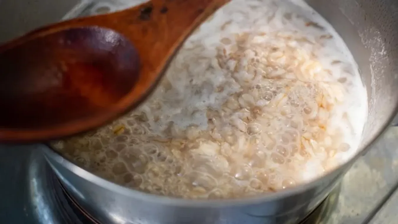 Leolvad a hasi zsír, ha ezzel a módszerrel készíted a zabkásást