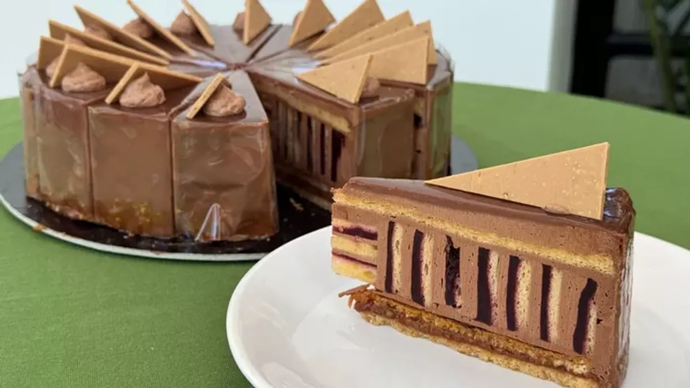 Megindult a roham a cukrászdákban: már most sokan keresik az ország tortáját