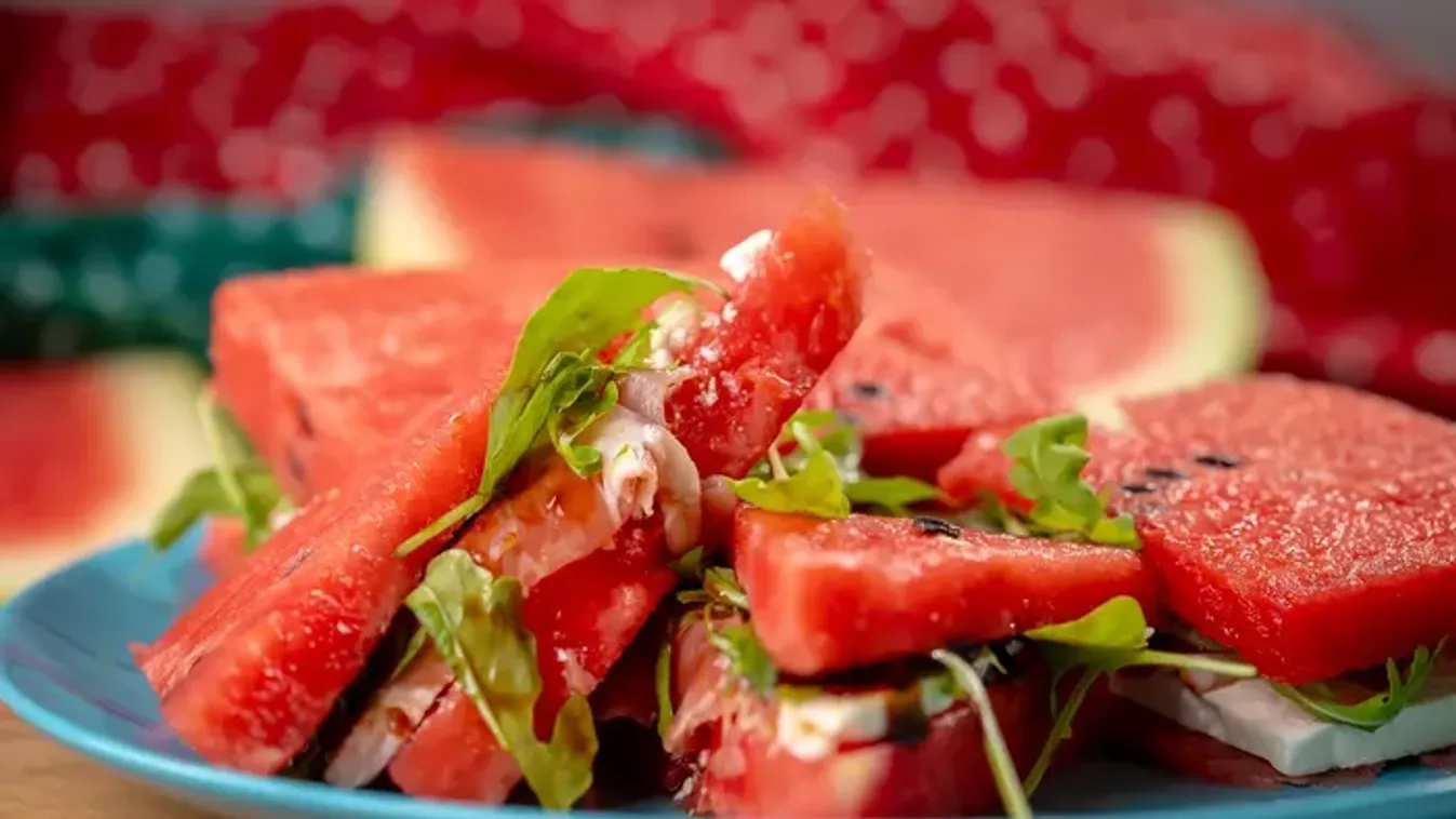 A legizgalmasabb görögdinnyés ételek: 7 szuper recept, amíg még tart a forróság