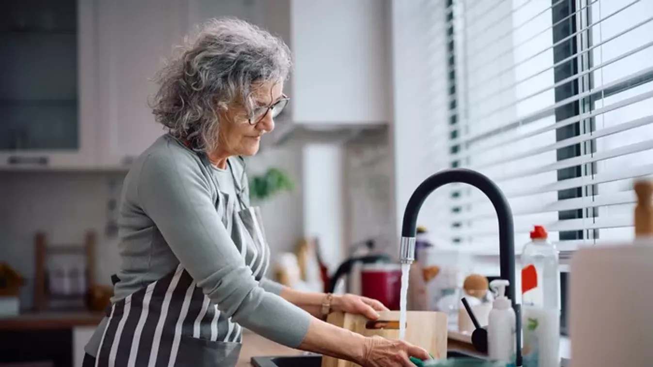 Mosogatás egyszerűen és takarékosan – Bevált trükkök egy nagycsaládos háztartásból