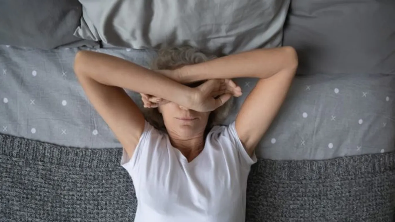 Menopauza és alvás: mit tehetsz, hogy a hormonváltozás ne rontsa el az éjszakai pihenést?