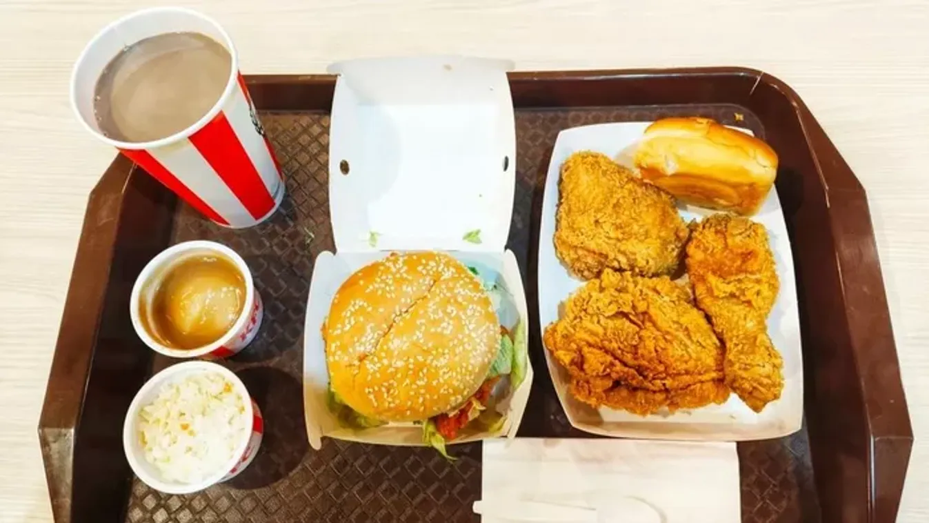 Miért olyan finom a coleslaw a KFC-ben? Ez a gyorsétterem káposztasalátájának titka
