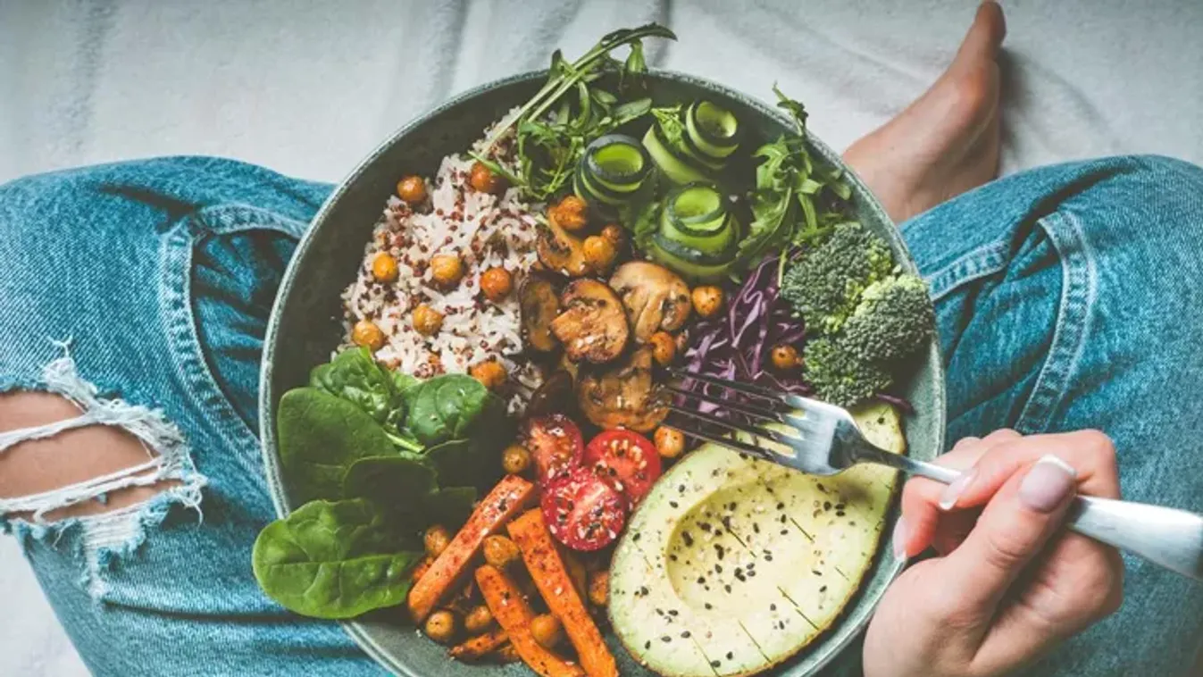 Új diétaőrület: a TikTok közönsége extrém adagokkal próbálkozik