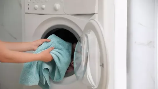 Sokan tévednek – Ez a legjobb mosási hőmérséklet a törölközőkhöz