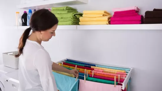 Nehezen száradnak a ruhák a lakásban? Íme néhány trükk, ami segít!