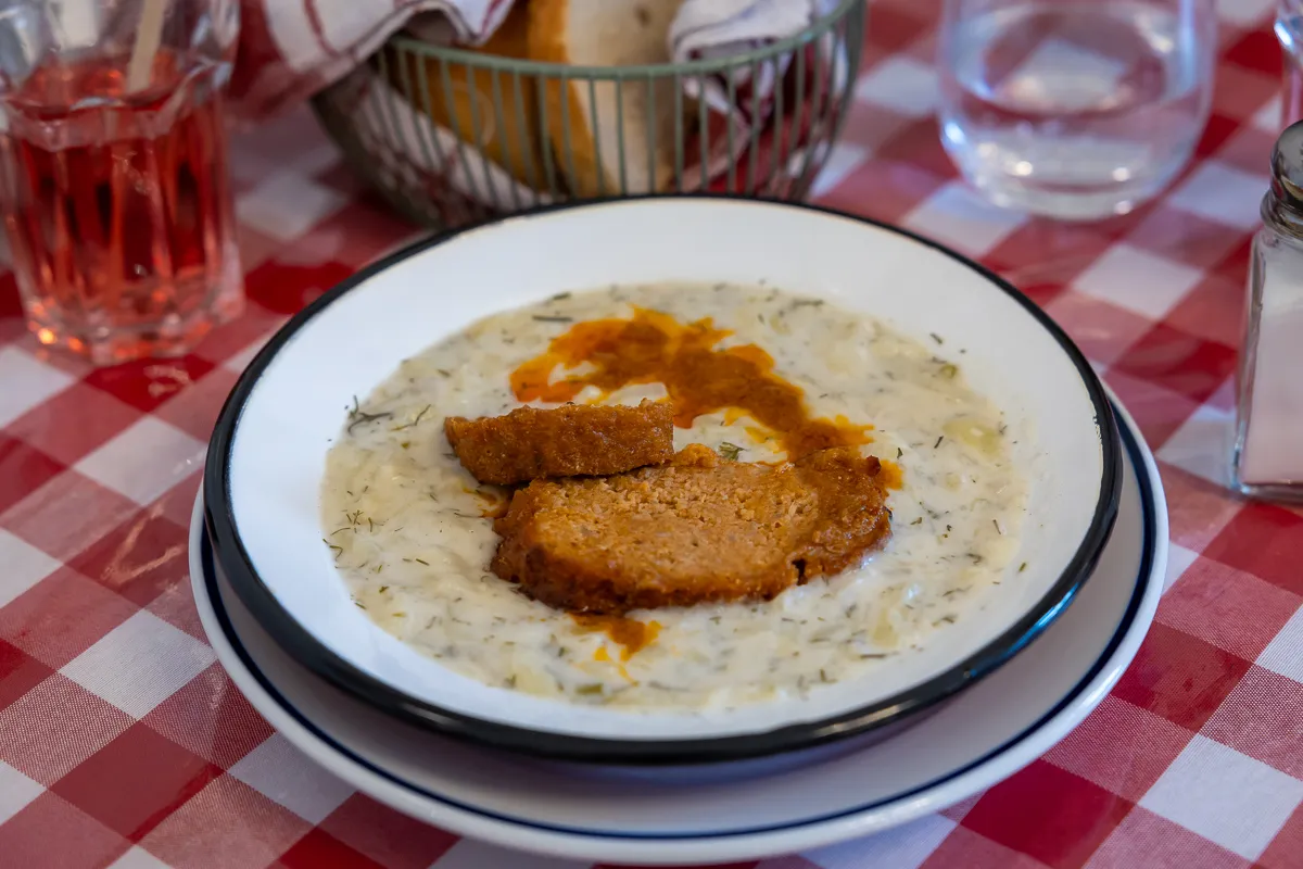 A tökfőzelék egyenesen világbajnok, fasírt és pörköltszaft is jár hozzá