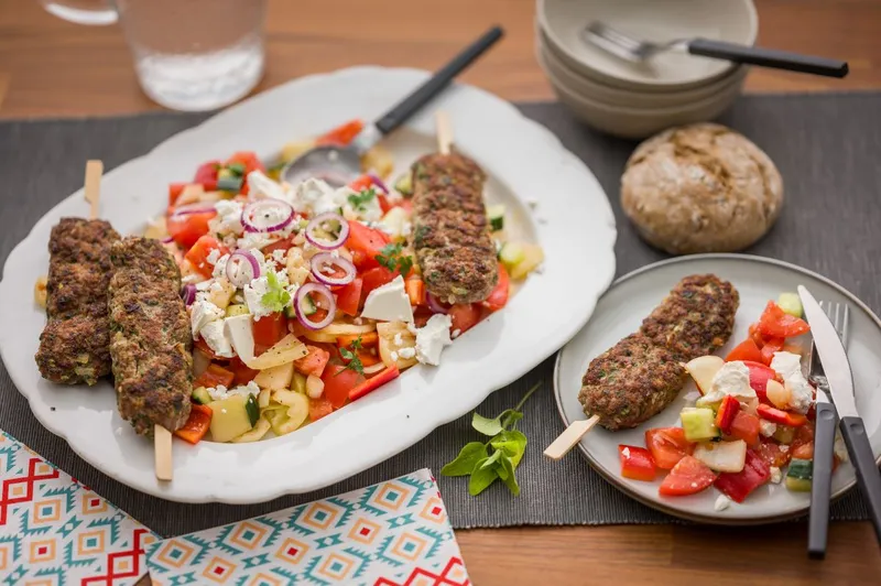 Sopszka saláta feta sajttal