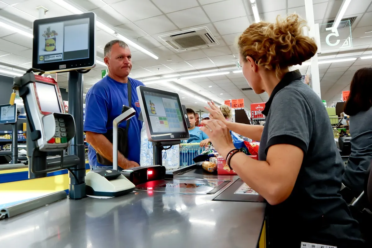 Nea,Moudania,,Greece,,August,09,,2018:,Interior,Of,A,Lidl