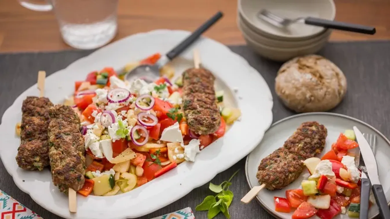 Sopszka saláta feta sajttal