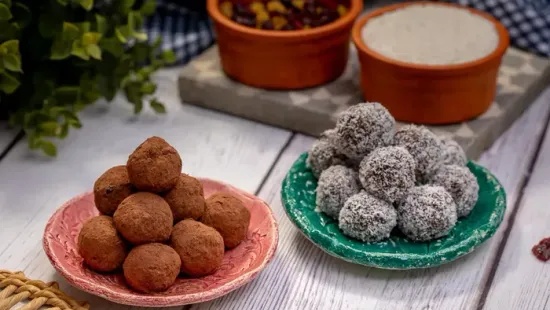 Felejtsd el a bolti nasikat! Ezek a házi energiagolyók lesznek az új kedvenceid