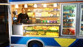 Itt a lista, ezekbe a falvakba megy először a Lidl mozgóboltja