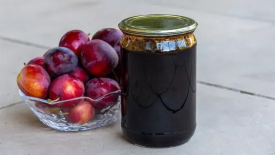 Így főzték nagyanyáink a szilvalekvárt – melós, de fenomenális!