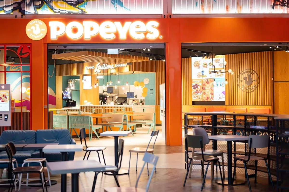 Budapesten is megnyiott a Popeyes gyorsétterem-lánc
