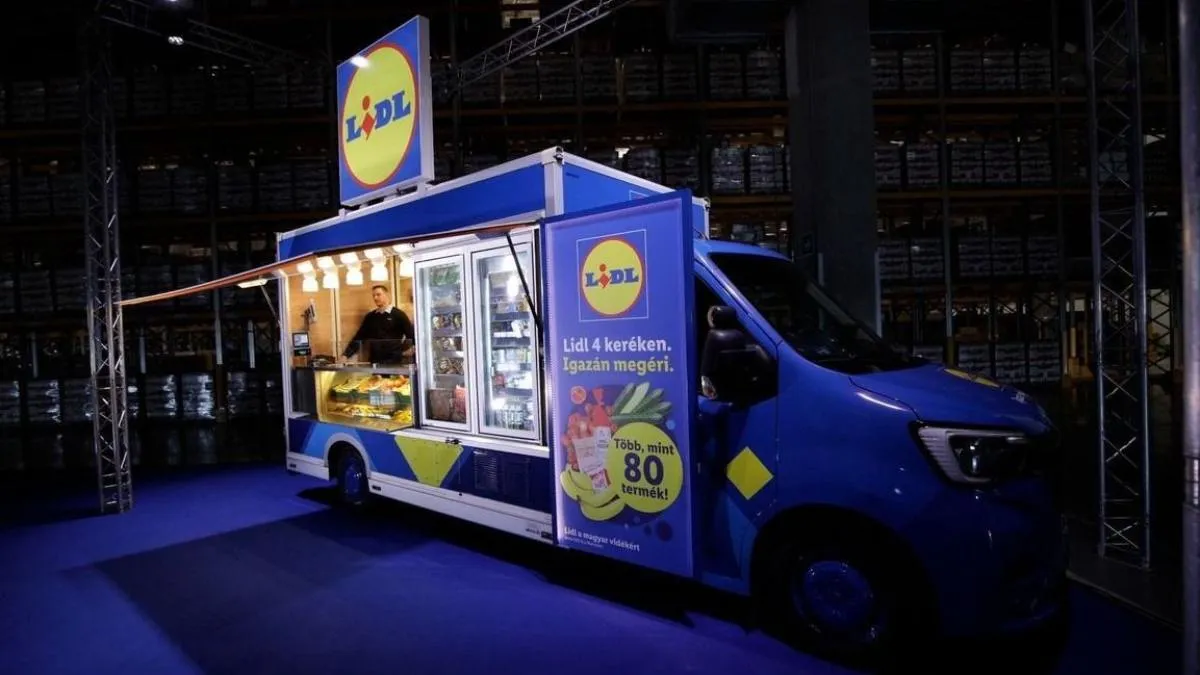 A Lidl mozgóbolt idén 48 faluba fog ellátogatni