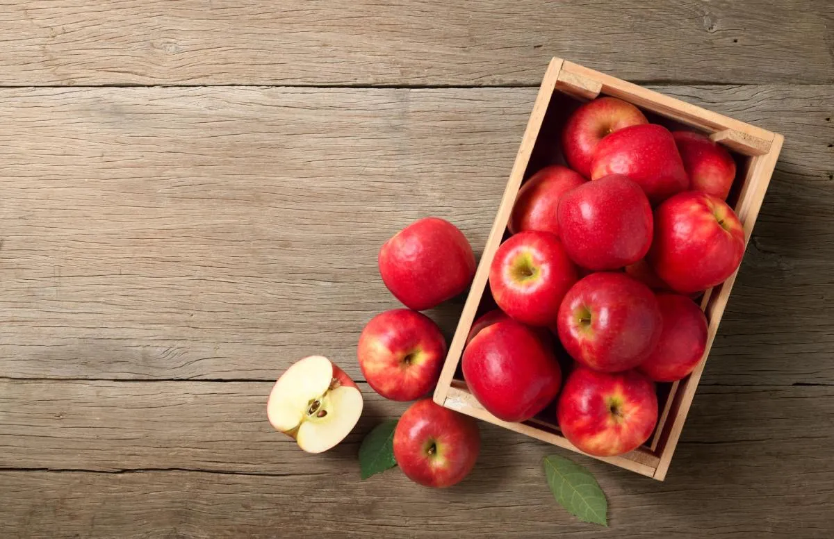 Az almás kevert süti ebből a piros almából is mennyei finom lesz