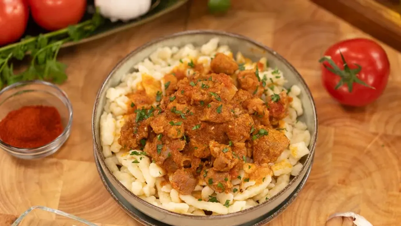 Ez a szaftos sertéspörkölt titka, így készül a hagyományos recept