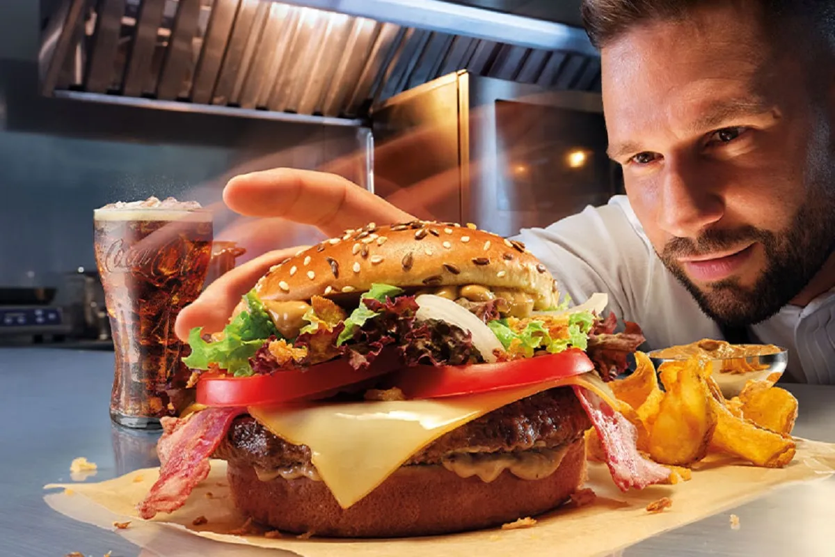 Limited by Rácz Jenő, a Michelin-csillagos sztárséf alkotta meg a Meki legújabb burgerét