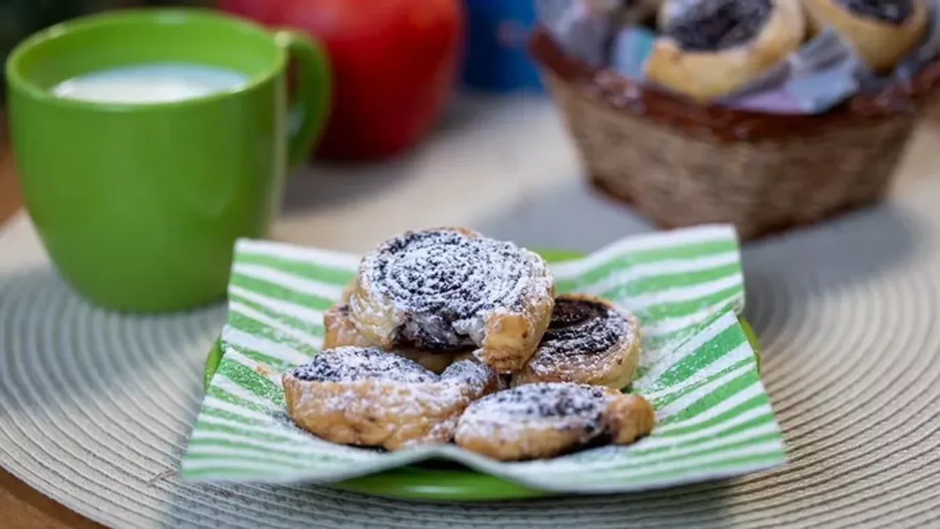 Kakaós csiga leveles tésztából: így lesz belül krémes, kívül ropogós