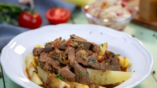 Ha így készíted a resztelt májat, biztosan nem lesz olyan kemény, mint a menzán volt