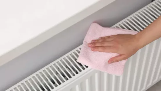 Ezt a trükköt tedd meg a radiátorral, mielőtt bekapcsolod a fűtést – spórolni fogsz!