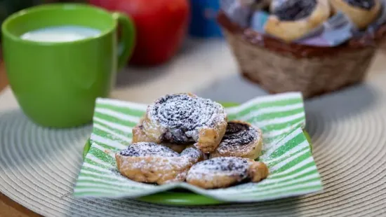 Kakaós csiga leveles tésztából: így lesz belül krémes, kívül ropogós