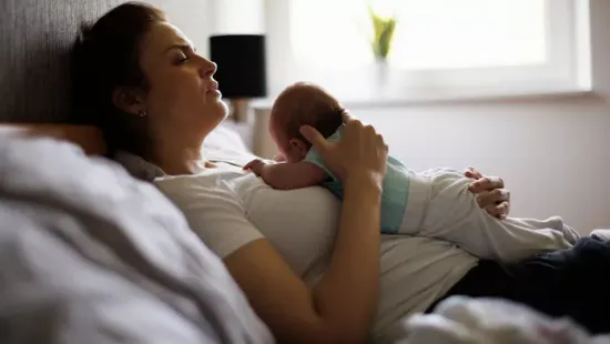 Erőre kapni szülés után: így segít a torna és a táplálkozás