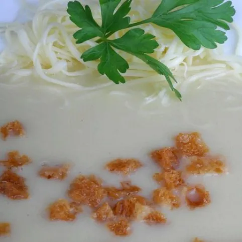 Francia hagymakrémleves II.