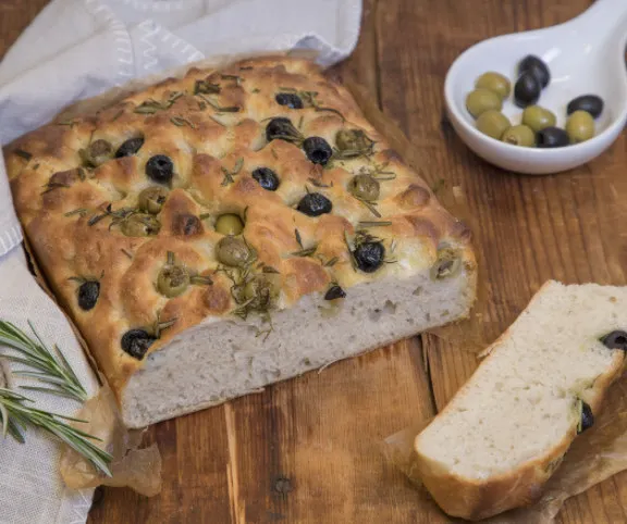 Kovászkaland Házisáfránnyal: Így készül a kovászos focaccia