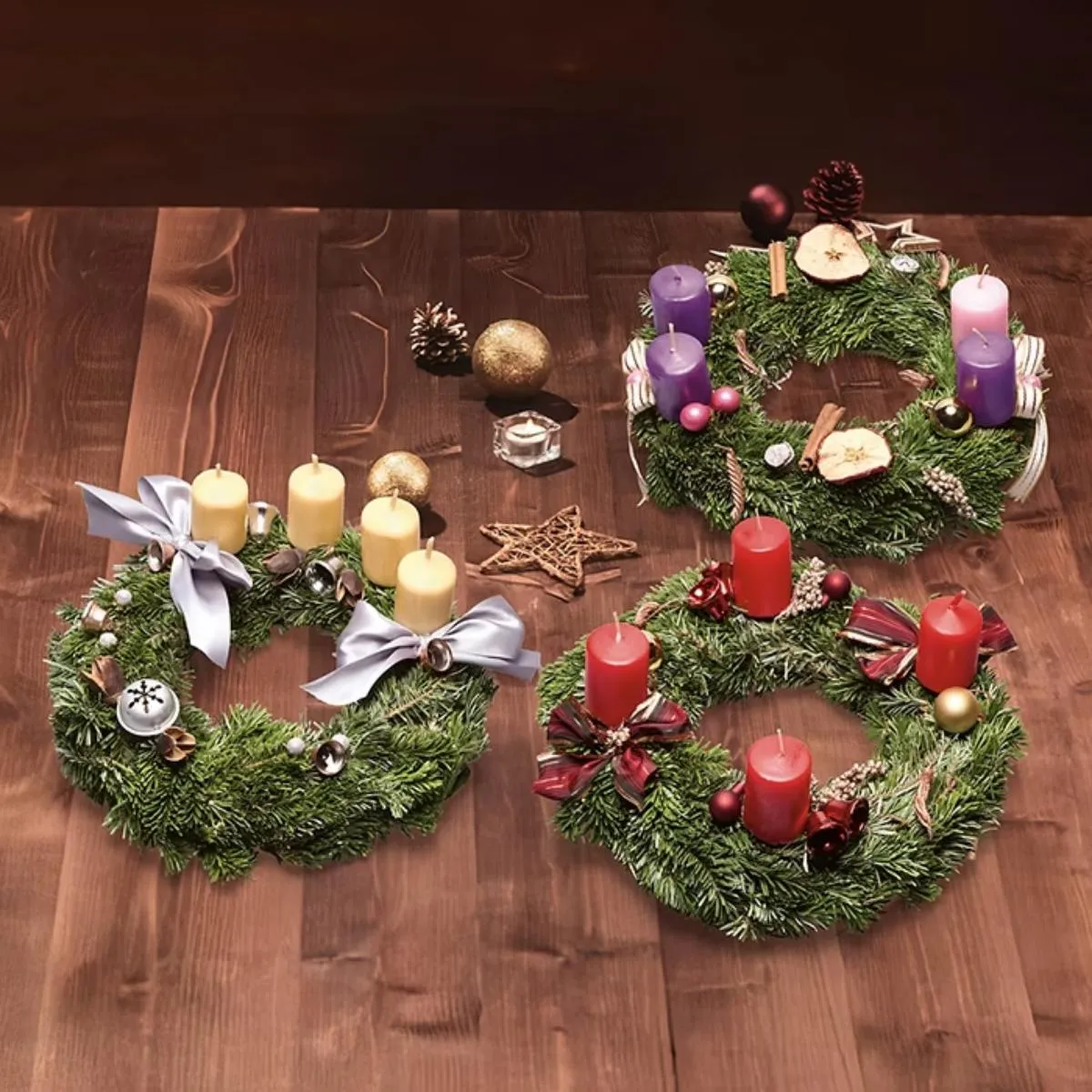 Az Aldi jó áron kínálja az élőfenyős adventi koszorút 