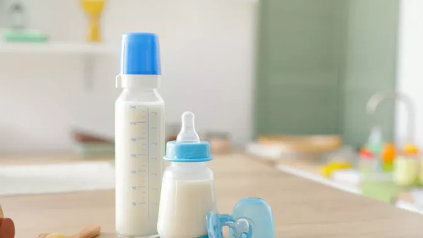 Termékvisszahívás: penész-gyanús kekszet és bébiételt találtak