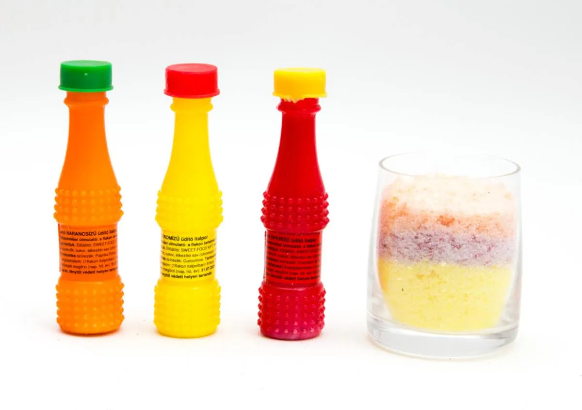 Édesség és ital: 3 színes kis műanyag fiola üdítőitalpor